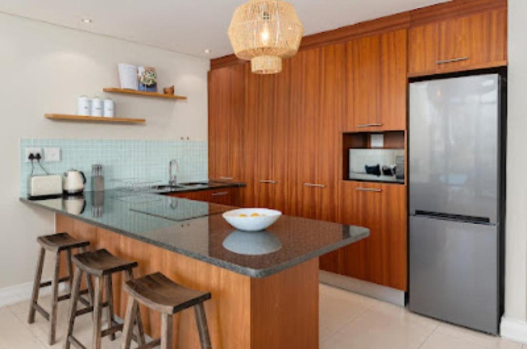 229 Eden On The Bay Apartment